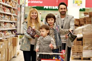 Managing the Family Budget: Practical Tips for Maghrebi Diaspora Readers
