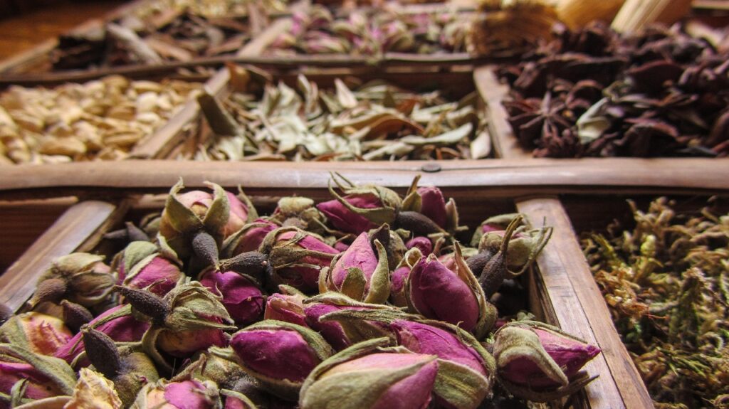Oriental Fragrances: Buying Guide and Top Brands – A Guide for Maghrebi Diaspora Readers