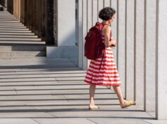 Celebrating Ramadan with Traditional Yet Contemporary Outfits: A Balance of Culture and Modernity Woman wearing a contemporary hijab and traditional abaya, celebrating Ramadan with a modern twist