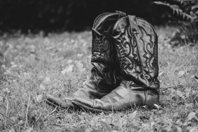 Maghrebi students in western academia wearing modest fashion attire