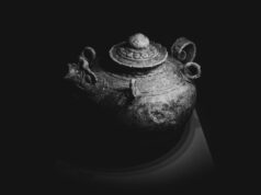 Unveiling the Enduring Phoenician and Egyptian Influences on Modern North African Culture Phoenician and Egyptian artifacts in modern North African museum exhibit