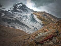 Travel Advisory for a Safe Journey Within the MENA Region: A Comprehensive Guide for Maghrebi Diaspora Readers Maghrebi family exploring MENA region landmarks together