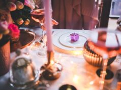 Exploring 10 Essential Lebanese Recipes Every Food Lover Should Know – A Culinary Journey for Maghrebi Diaspora Readers Lebanese family enjoying a meal with traditional dishes