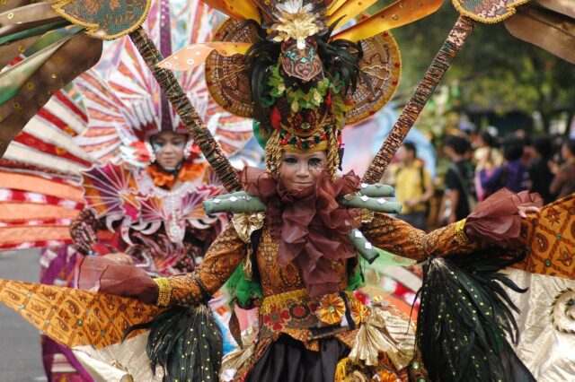 Amazonigh cultural renaissance performance Amazonigh women performing traditional dance in modern Morocco