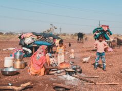 The Surge of ‘Halal Lifestyle’ Communities in India: A New Horizon for Maghrebi Diaspora Maghrebi families enjoying a meal at a halal restaurant in India