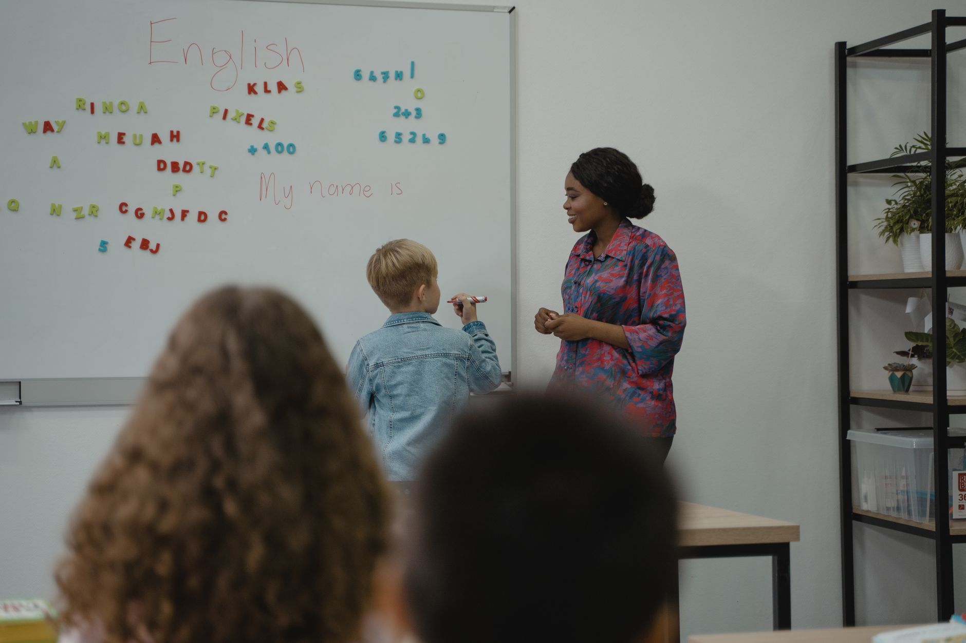 Algeria’s Shift Towards English: Impact on Schools and Culture