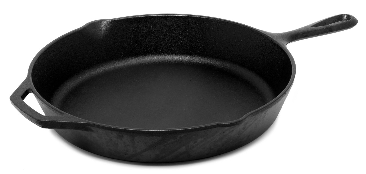 Chef Salam Dakkak preparing Bandor Fry stew
