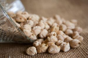 Authentic One-Pot North African Chickpea Soup: A Flavorful Dinner for the Maghrebi Diaspora