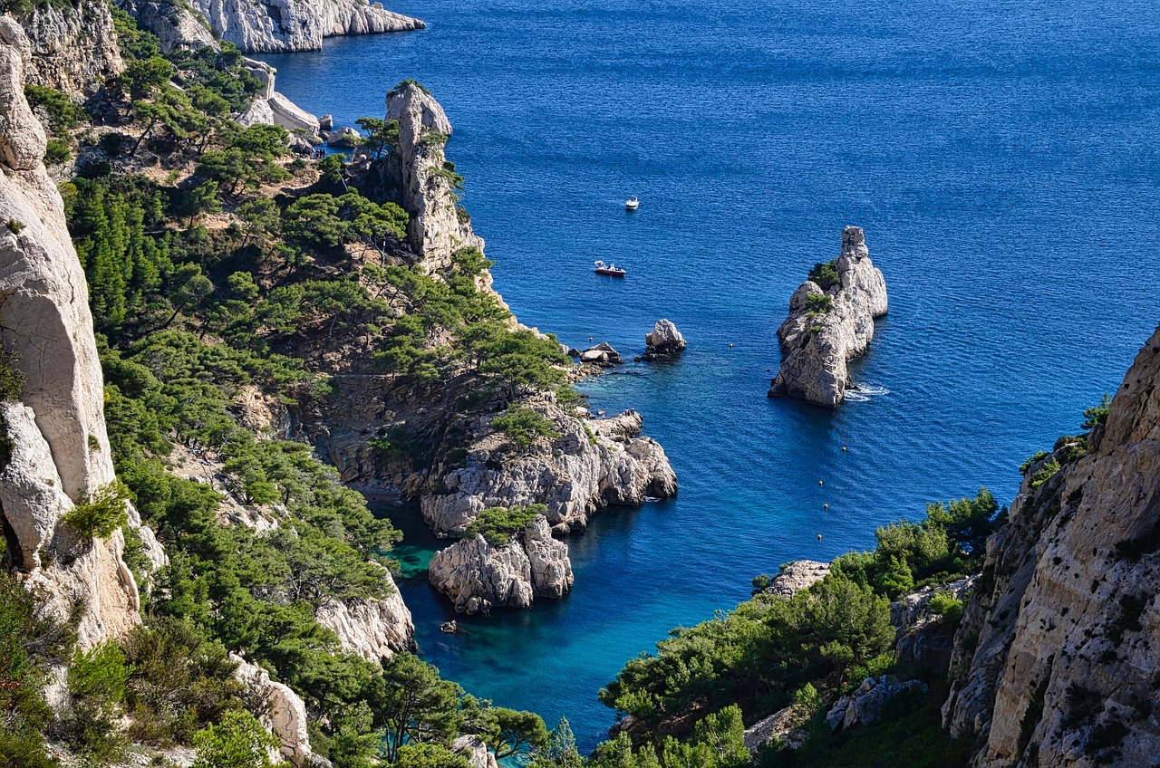 Tunisian Passover in Marseille: Yabrak Recipe and Tradition