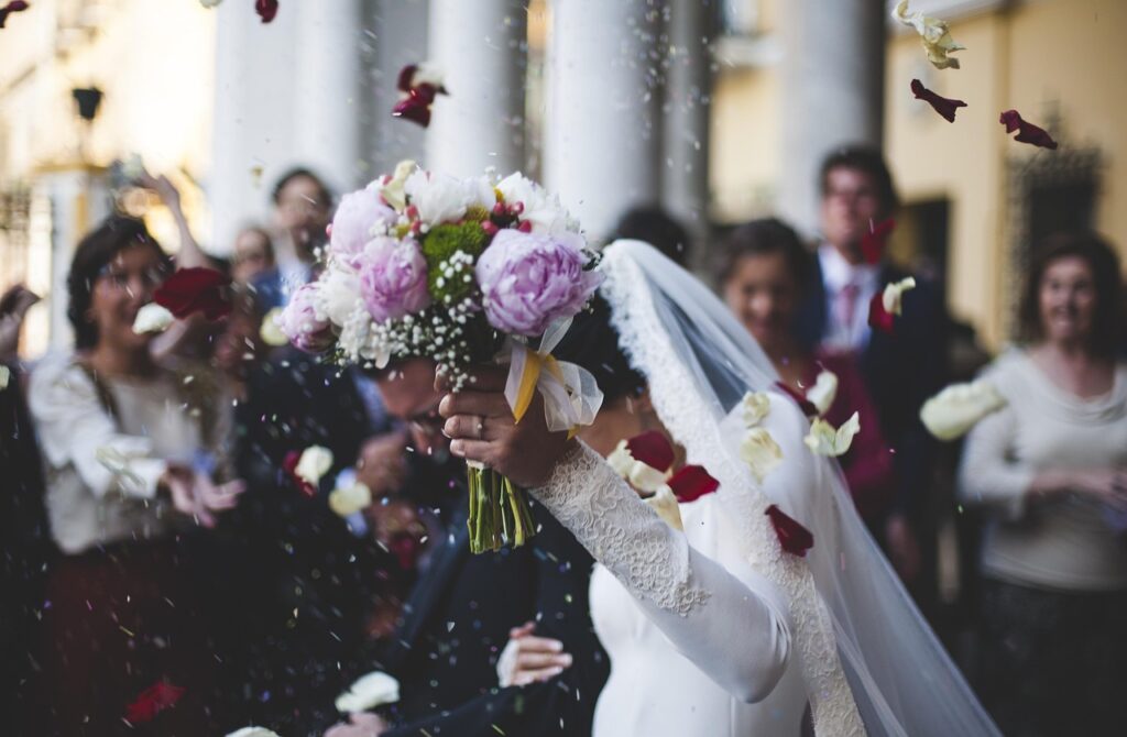 Paris Exhibition: Unveiling the Evolution of Maghreb Weddings